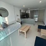 Apartamento En Edificio Palmetto Beach Frente A La Playa