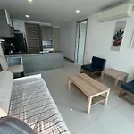 Apartamento En Edificio Palmetto Beach Frente A La Playa